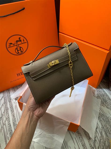 where can i find a very cheap hermes purses|More.